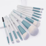 12 pinceaux de maquillage professionnels, doux et portables.