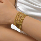 Bracelet papillon élégant – zircone cubique, acier inoxydable plaqué or 18K.