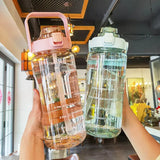 Bouilloire en plastique de 2 litres, grande bouteille d'eau de voyage Portable avec paille, tasse de sport et de Fitness, grande tasse de graisse universelle pour adulte