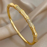 Bracelet chic en cuivre avec zircon, couleur or, design tendance pour femmes.