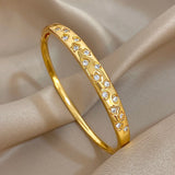 Bracelet chic en cuivre avec zircon, couleur or, design tendance pour femmes.