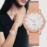 Montre femme de luxe en maille or rose avec cristaux incrustés – design moderne et élégant 𝓑2𝓢