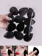 Set mit 12 ultraweichen Make-up-Schwämmchen.