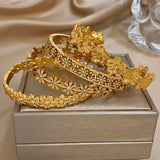 Bracelet manchette à fleurs en acier inoxydable 316L pour femmes, mode creuse florale esthétique Couple poignet empilé, bijoux cadeaux 𝓑2𝓢